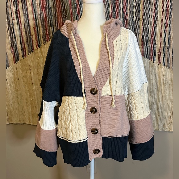 POL colorblocked oversized hoodie-style cardigan - Picture 4 of 8